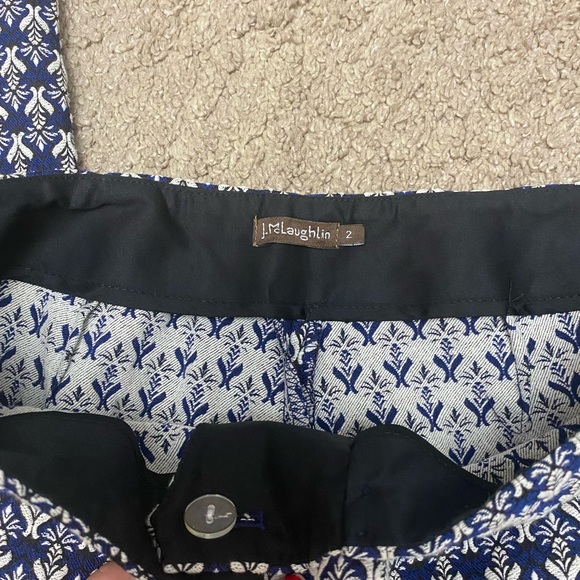 J. MCLAUGHLIN navy, black, and white flat front skinny printed pants size 2 - Picture 3 of 6
